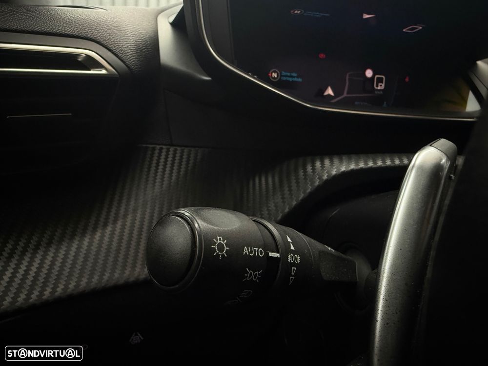 Peugeot 2008 1.5 BlueHDi Allure Pack EAT8 - 21