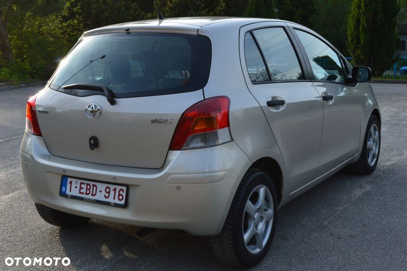 Toyota Yaris - 5