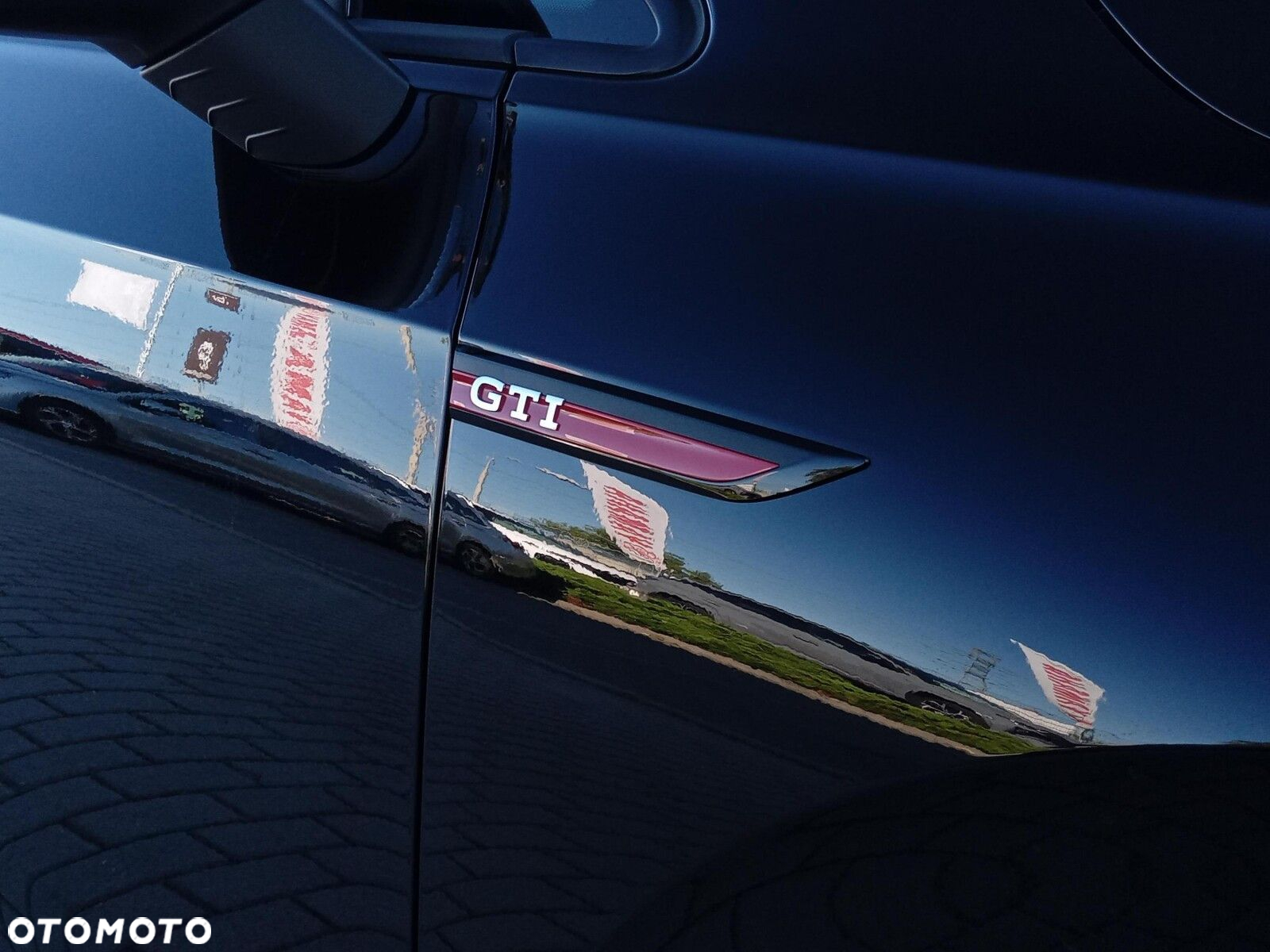 Volkswagen Golf - 11