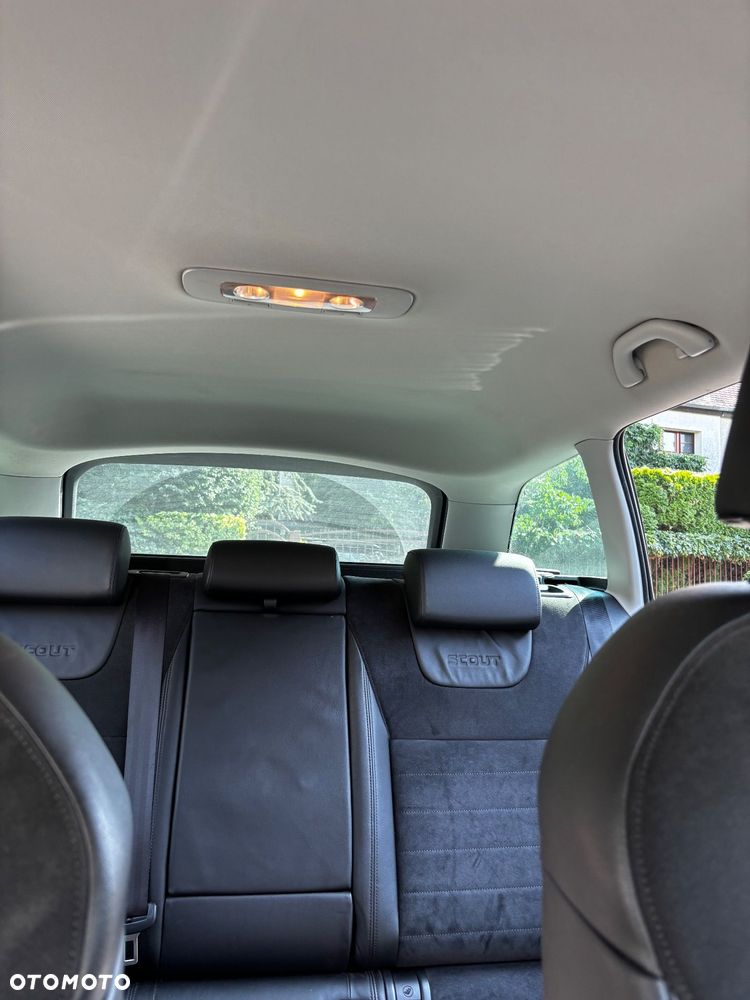 Skoda Octavia Scout 2.0 TDI 4x4 DSG - 14