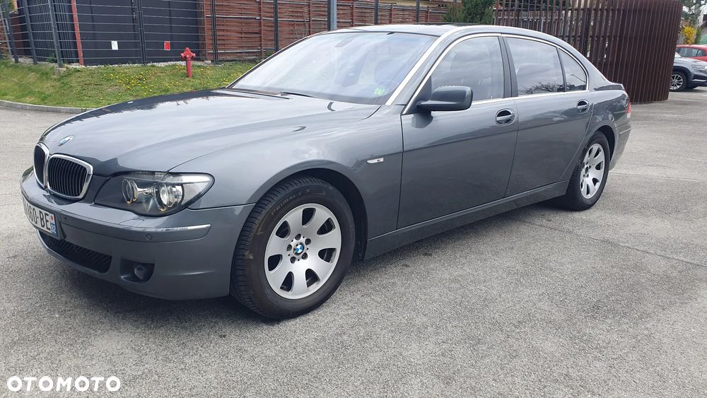 BMW Seria 7 740i - 19