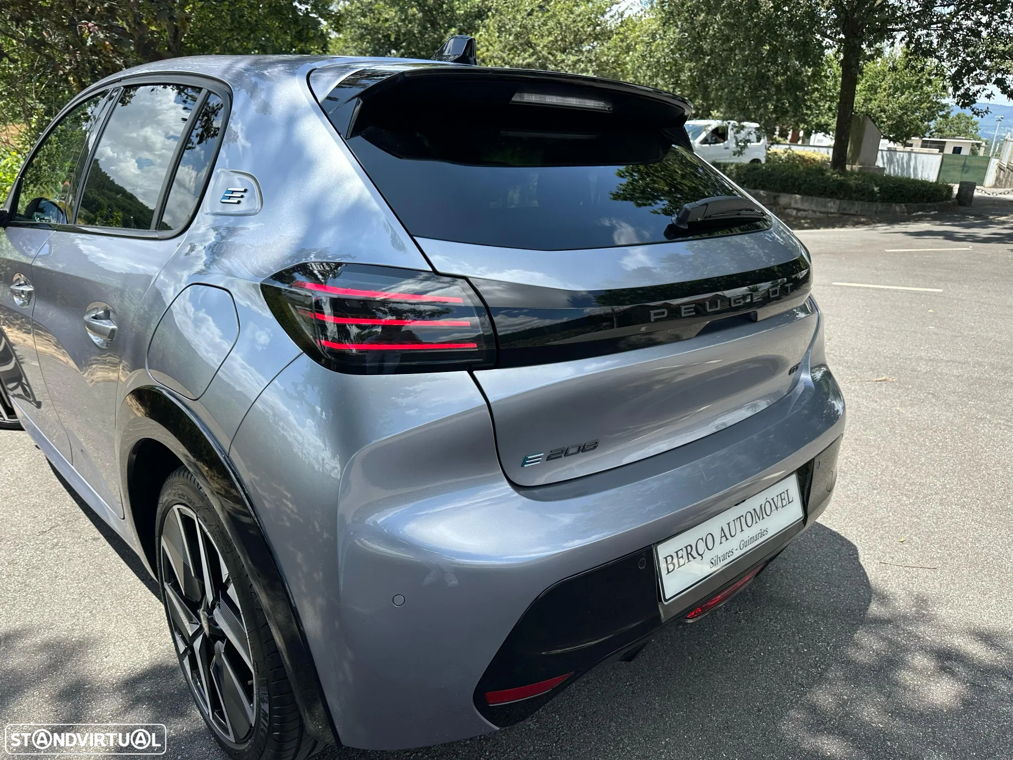 Peugeot e-208 50 kWh GT - 15