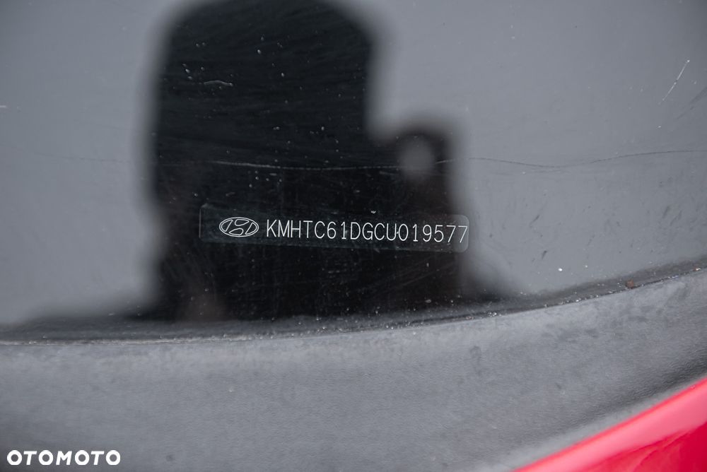 Hyundai Veloster 1.6 DCT Premium - 28