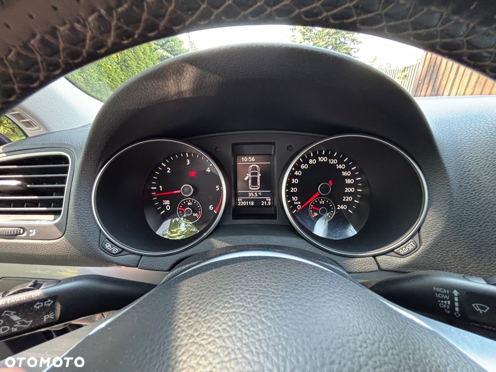 Volkswagen Golf 1.6 TDI Comfortline - 10
