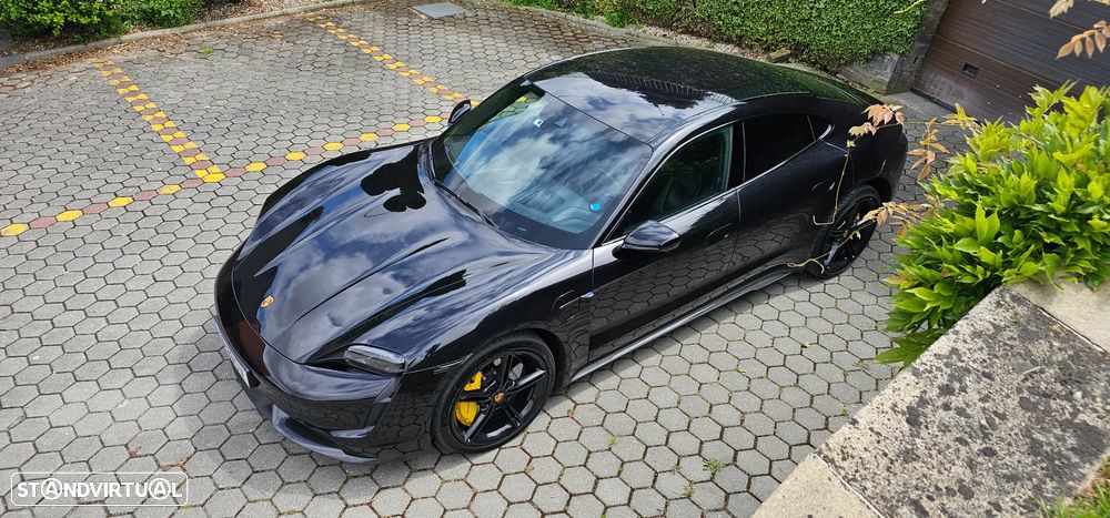 Porsche Taycan Turbo S - 1