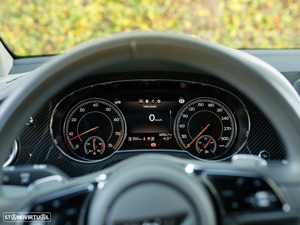 Bentley Bentayga V8 - 33