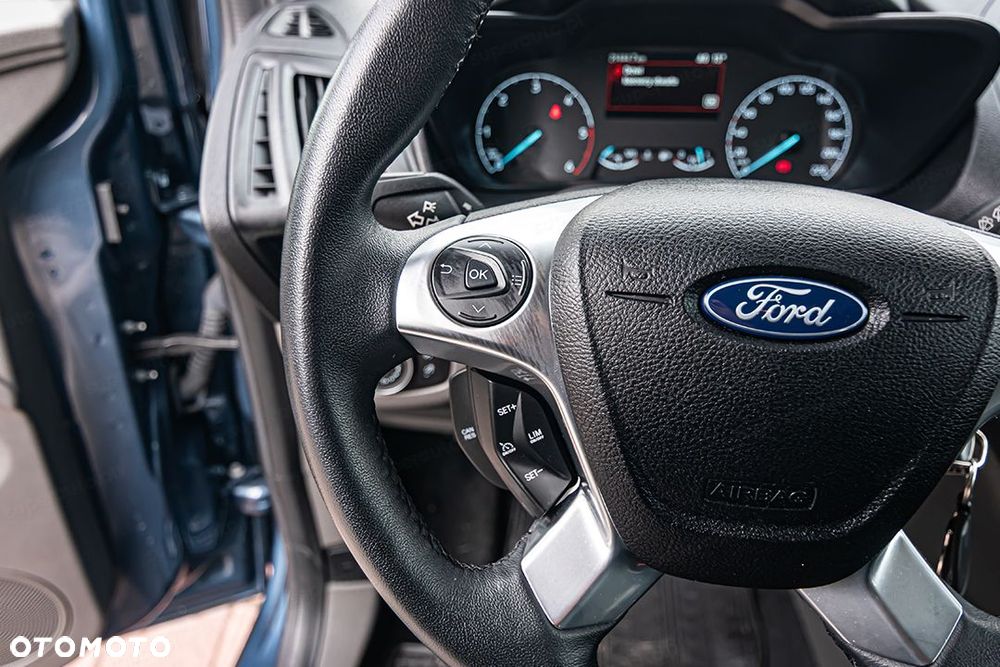 Ford Transit Connect - 17