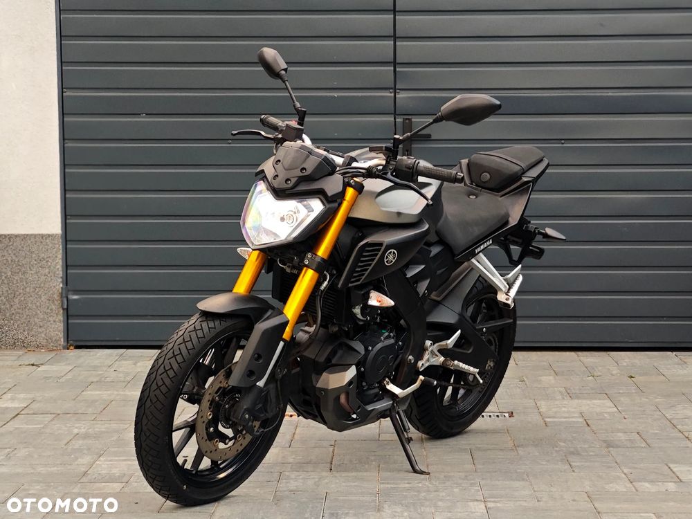 Yamaha MT - 27