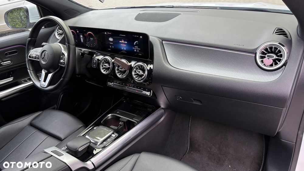 Mercedes-Benz GLA 250 4Matic 8G-DCT AMG Line - 31