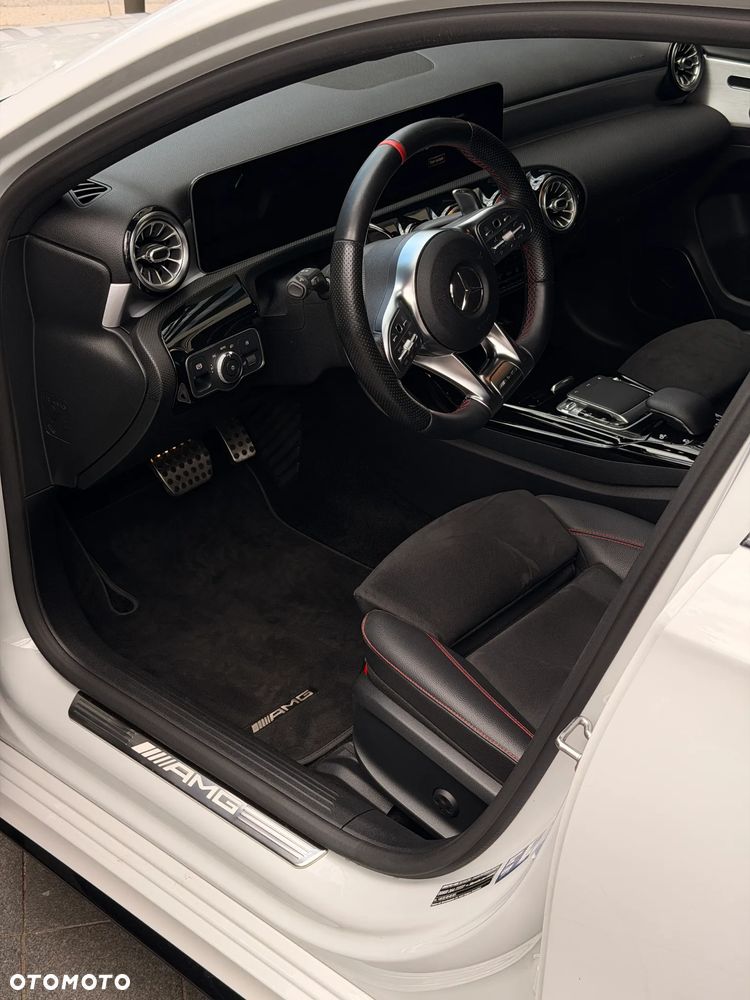 Mercedes-Benz Klasa A 35 AMG 4-Matic Edition 1 7G-DCT - 13