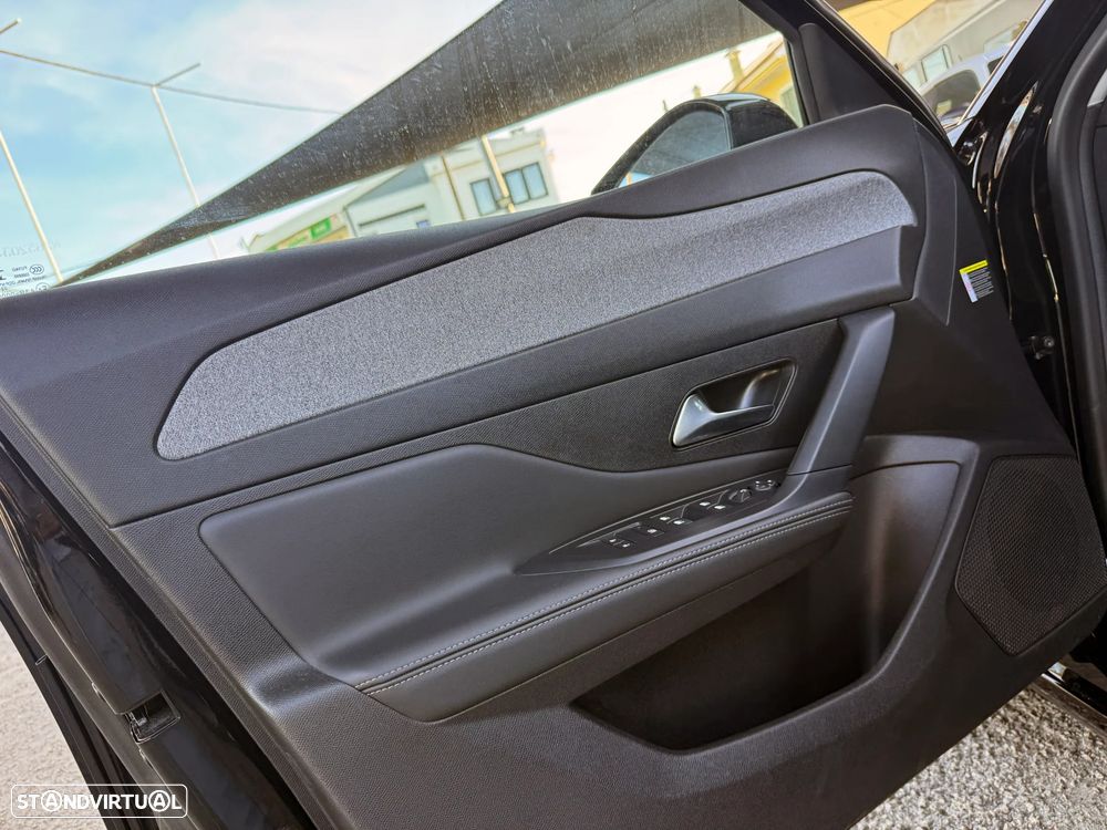 Peugeot 308 SW 1.2 PureTech Allure Pack - 25