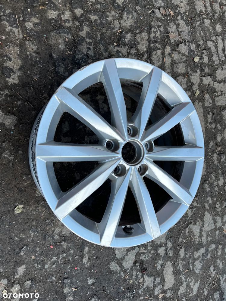 Felga VW Golf 5x112 17 7J ET 54 5K7601025B - 2