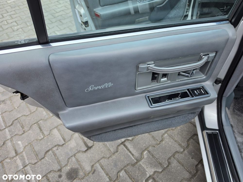 Cadillac Seville 4.6 STS - 17