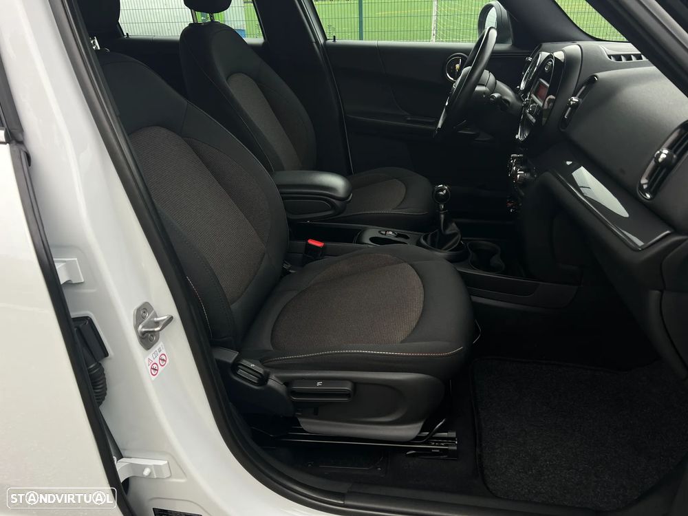 MINI Countryman One D Classic - 26