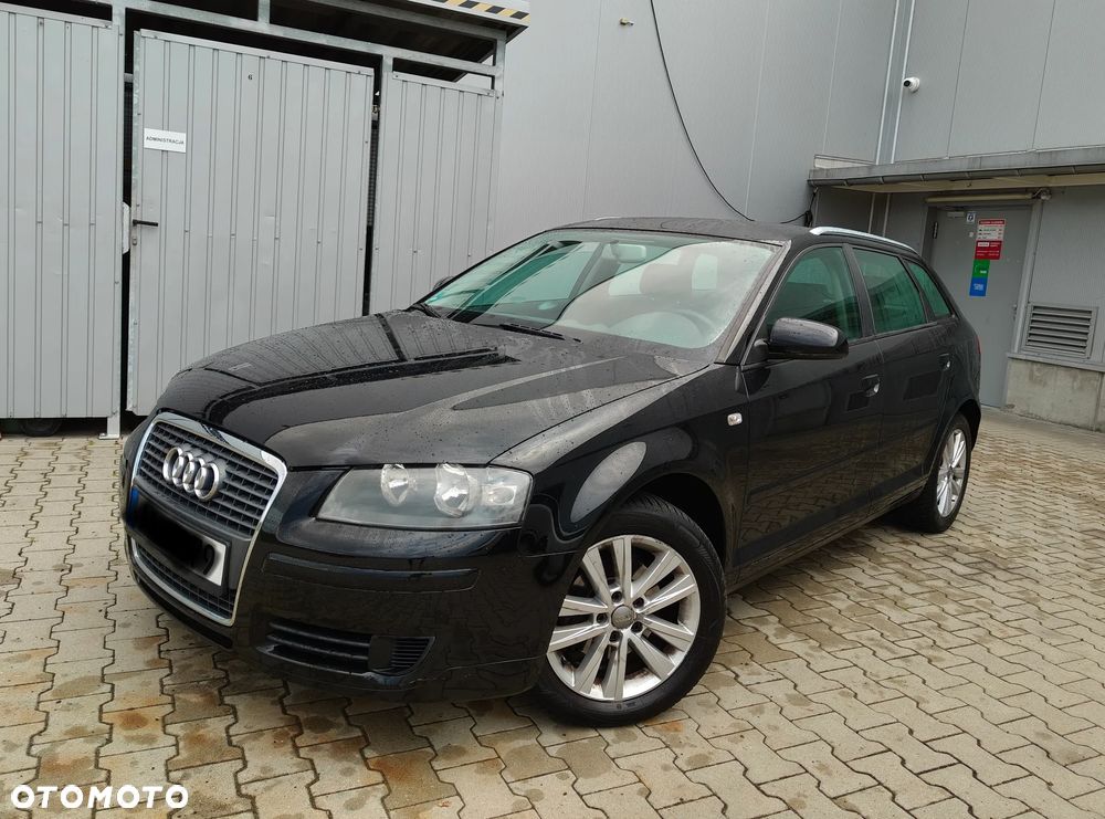 Audi A3 Sportback - 1