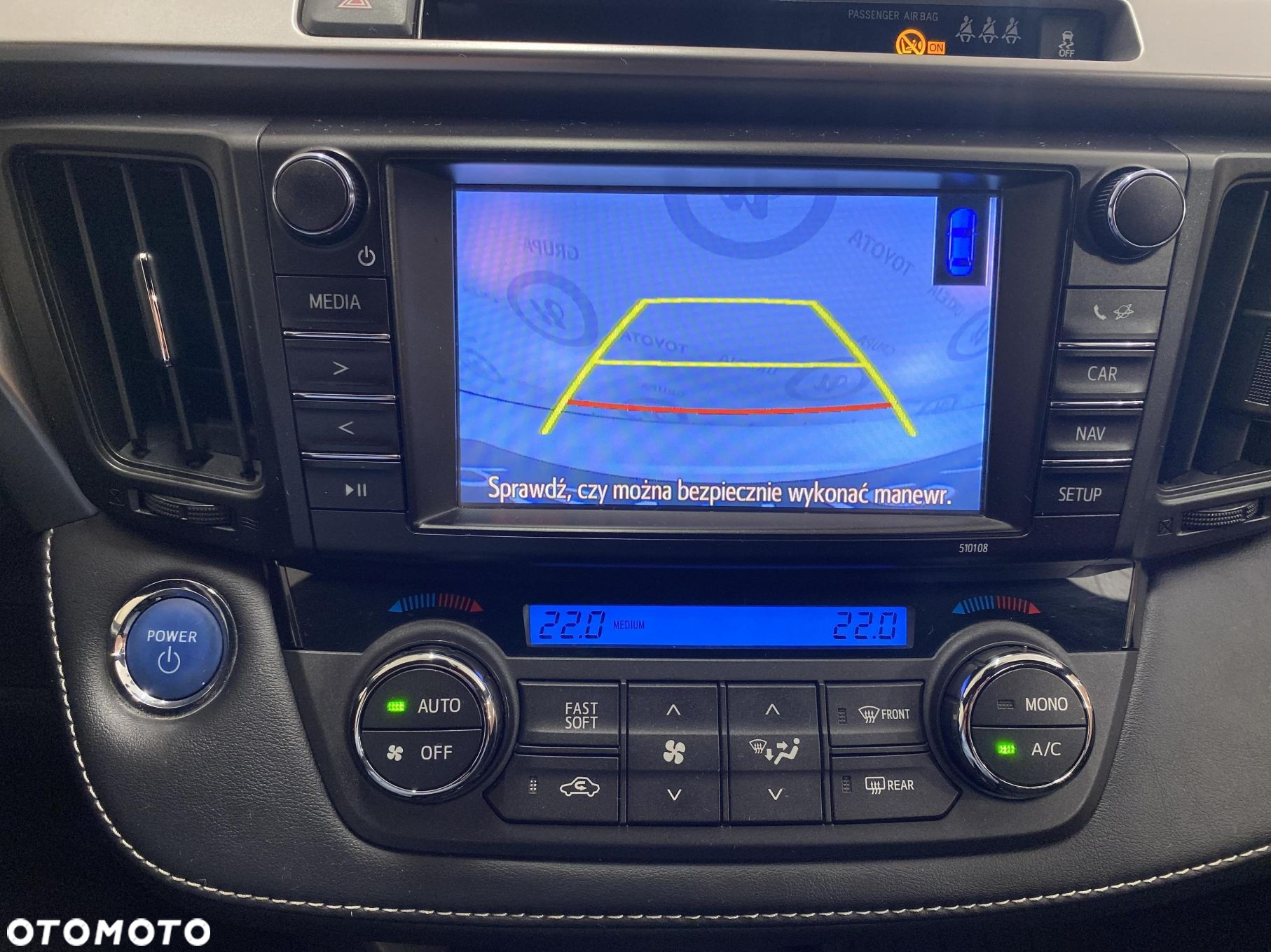 Toyota RAV4 Hybrid Premium 4x4 - 17
