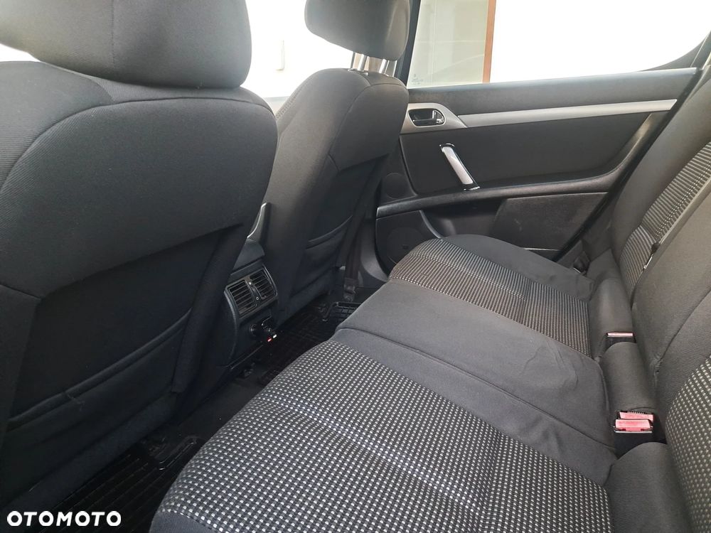 Peugeot 407 HDi 110 JBL - 21