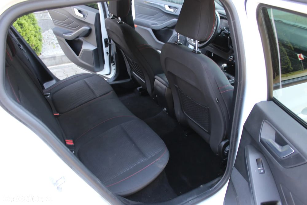 Ford Focus 2.0 TDCi ST-Line Red ASS - 24