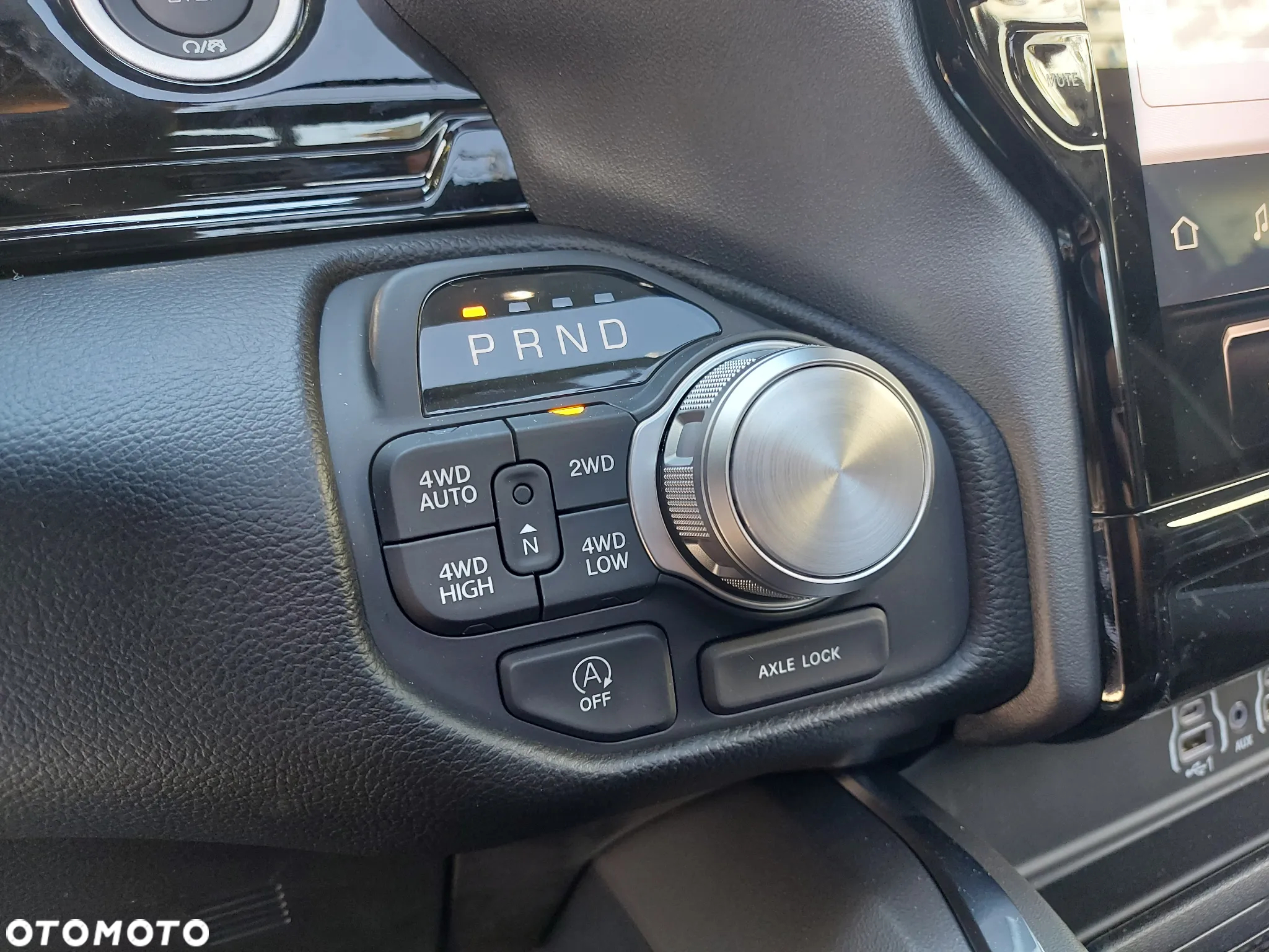 RAM 1500 - 28