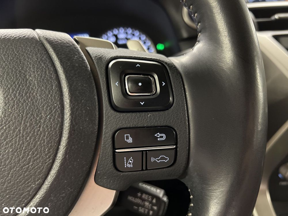 Lexus NX 300h F Impression AWD - 22