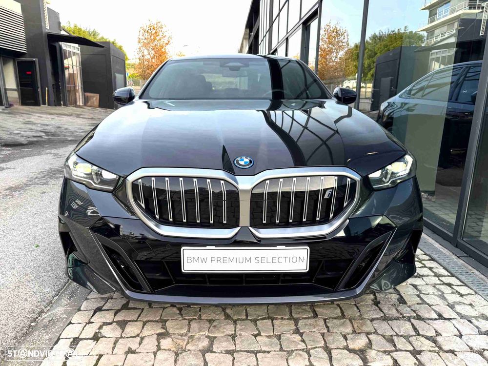 BMW i5 eDrive40 - 18