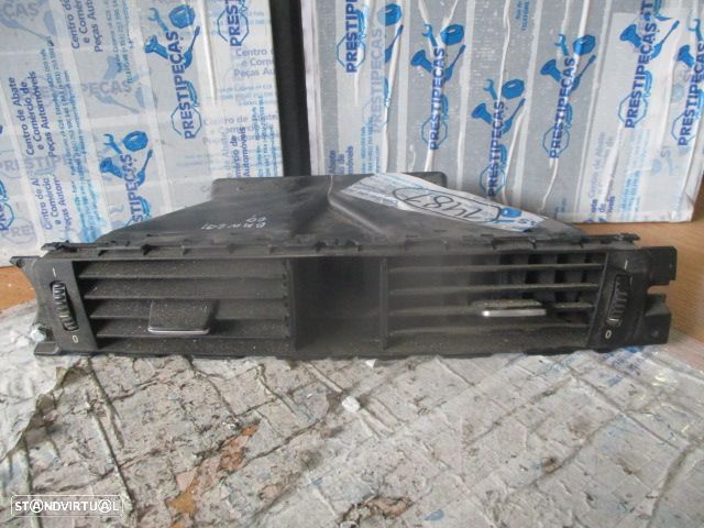 Grelha Friso 6924082A BMW E91 2009 CENTRAL - 5