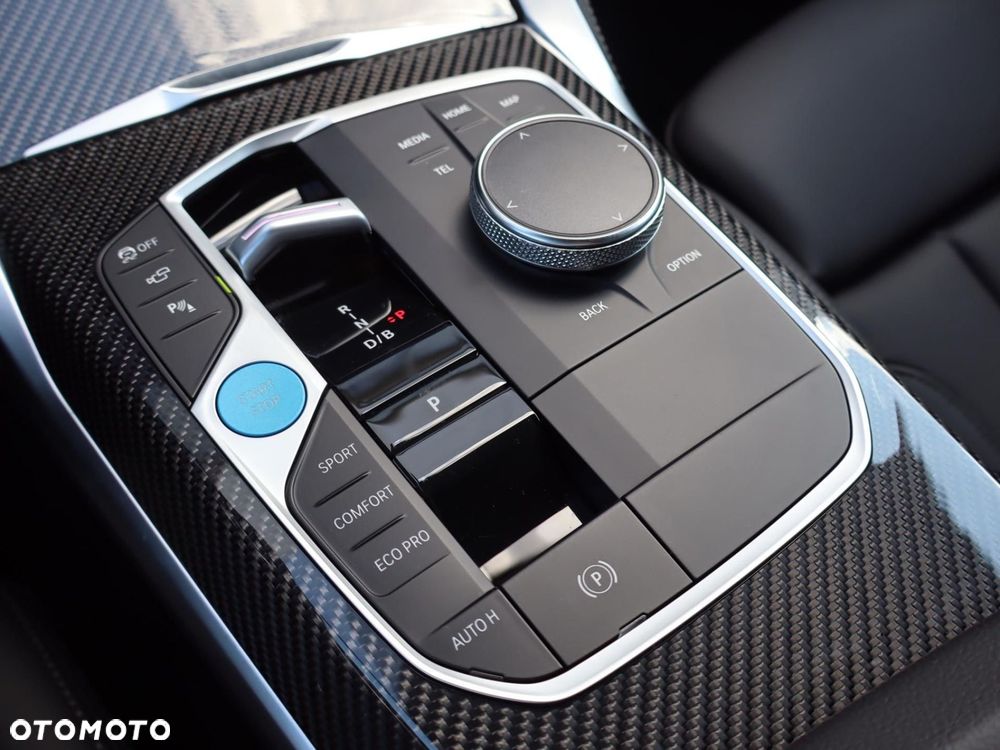 BMW i4 - 13