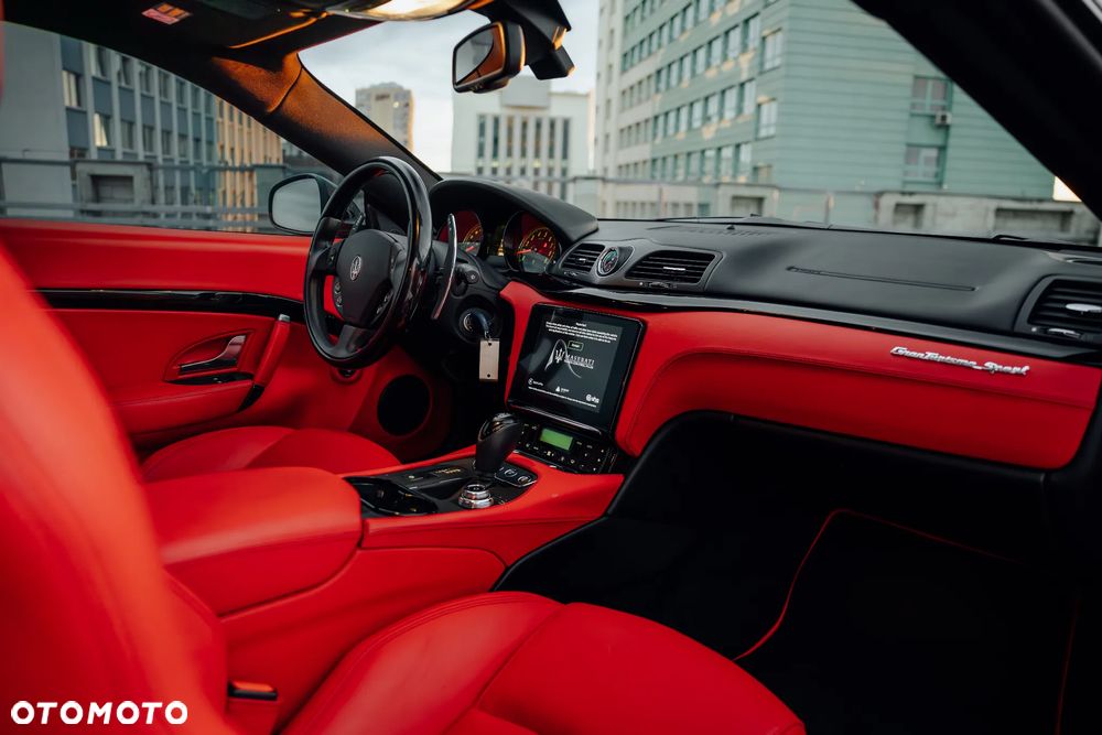 Maserati GranTurismo S - 13