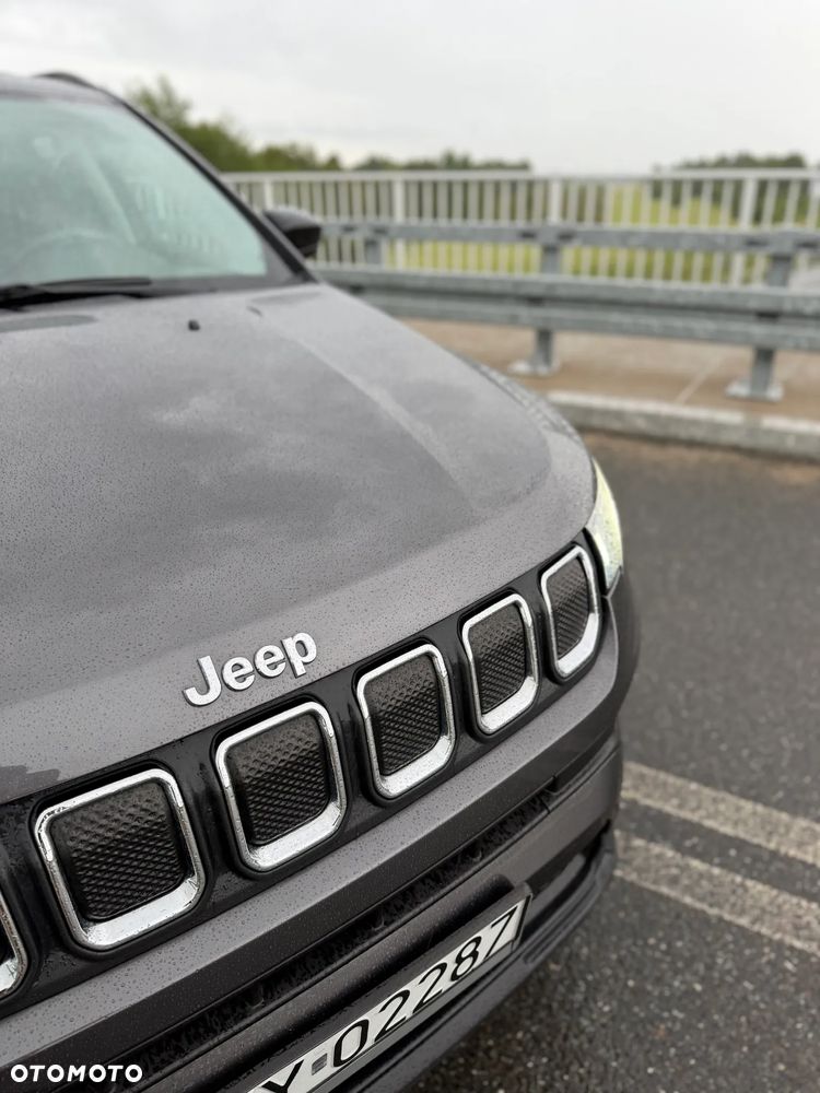 Jeep Compass - 18