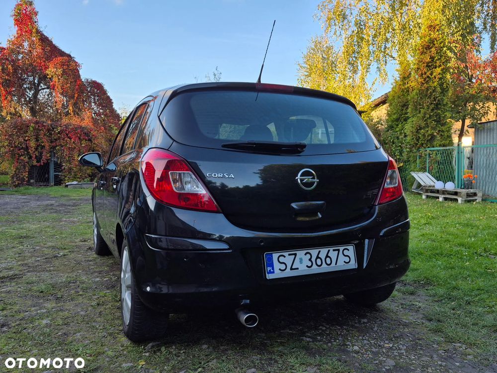 Opel Corsa 1.4 16V Color Edition - 8