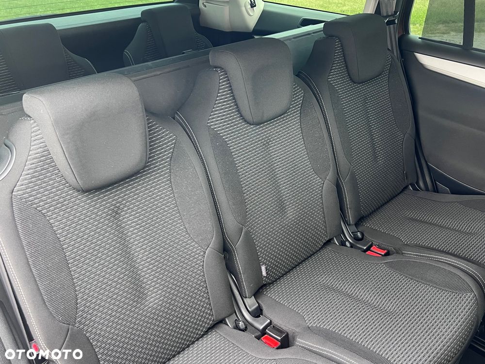 Citroën C4 Picasso 1.8 16V Advance - 19
