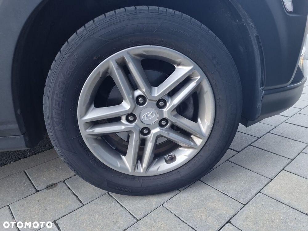Hyundai Kona - 18