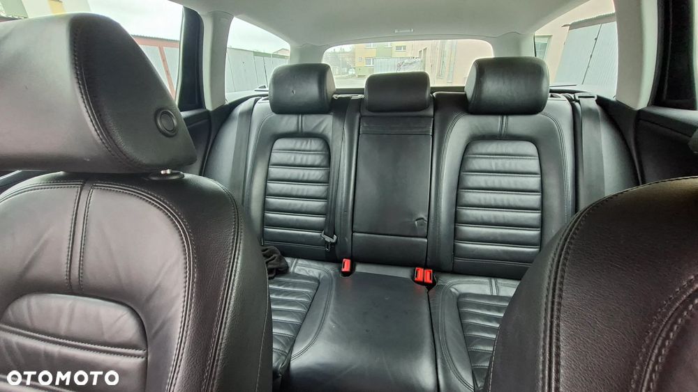 Volkswagen Passat 2.0 TDI DPF Comfortline - 5