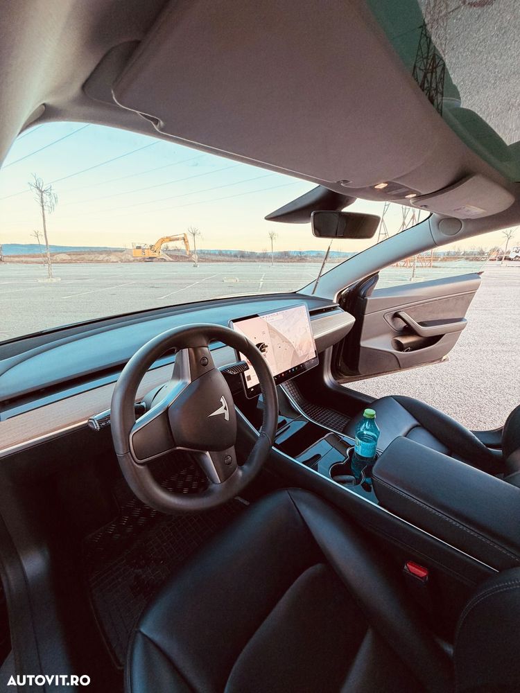 Tesla Model 3 Standard Reichweite Plus Hinterradantrieb - 8