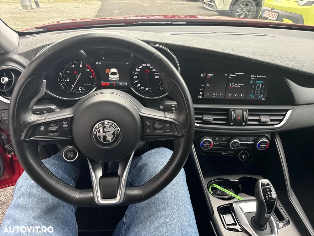 Alfa Romeo Giulia - 13