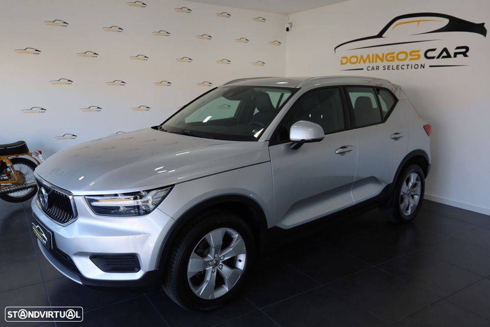 Volvo XC 40 2.0 D3 Momentum Plus - 2