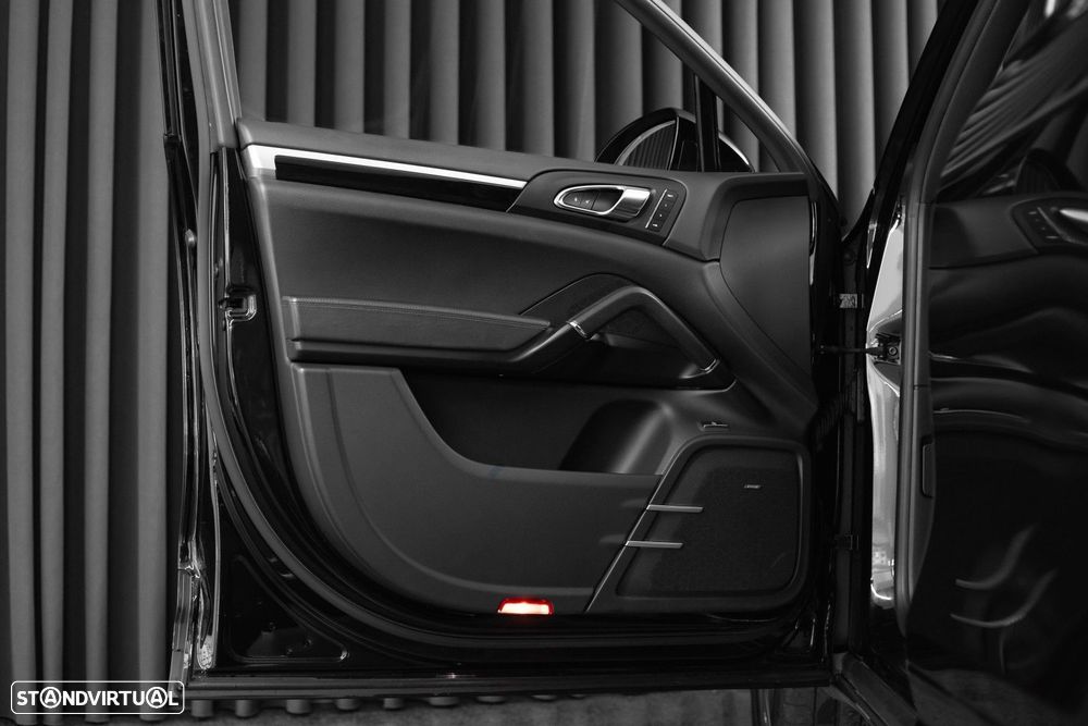 Porsche Cayenne S E-Hybrid - 37