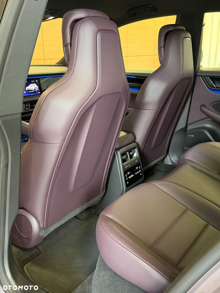 Porsche Macan - 30