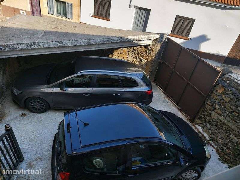 Moradia rústica em pedra no Centro de FOIOS – SABUGAL - Grande imagem: 5/12