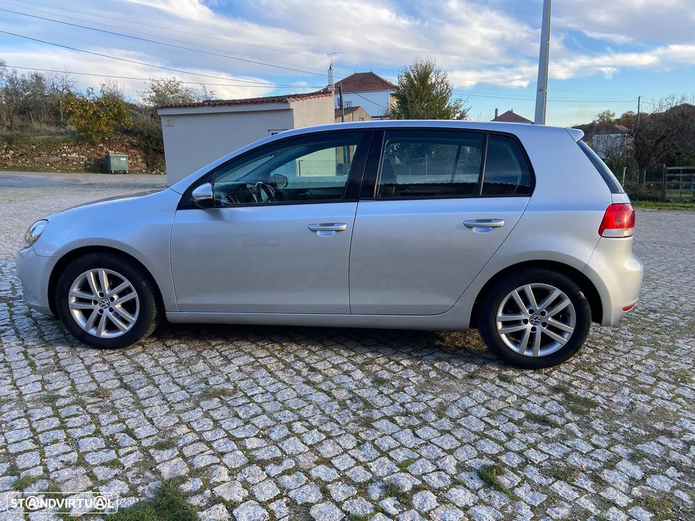 VW Golf 2.0 TDi Confortline - 9