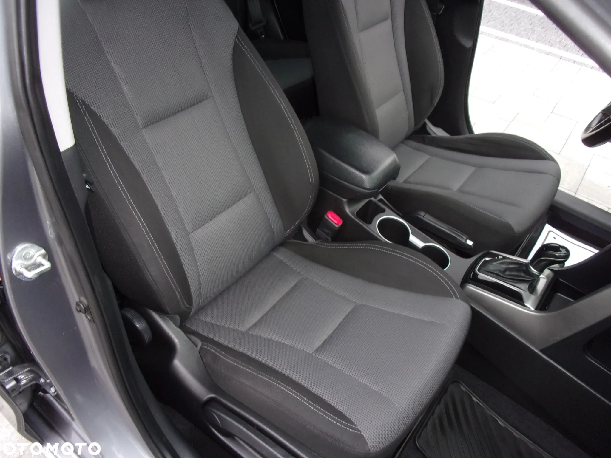 Hyundai i30 1.6 Automatik Style - 26