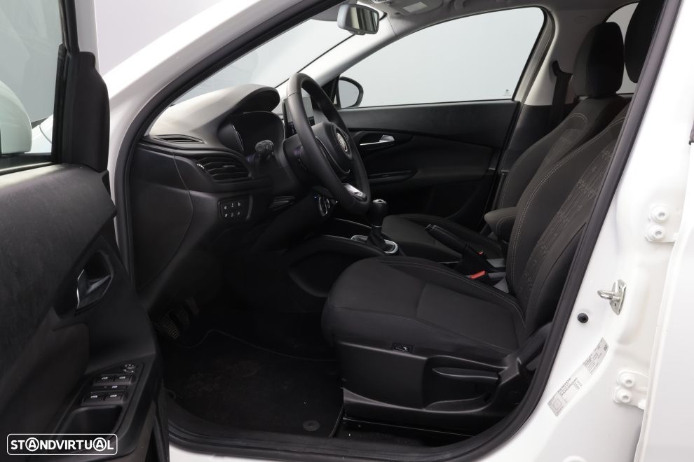 Fiat Tipo Station Wagon Cross 1.0 GSE T3 Cross - 25