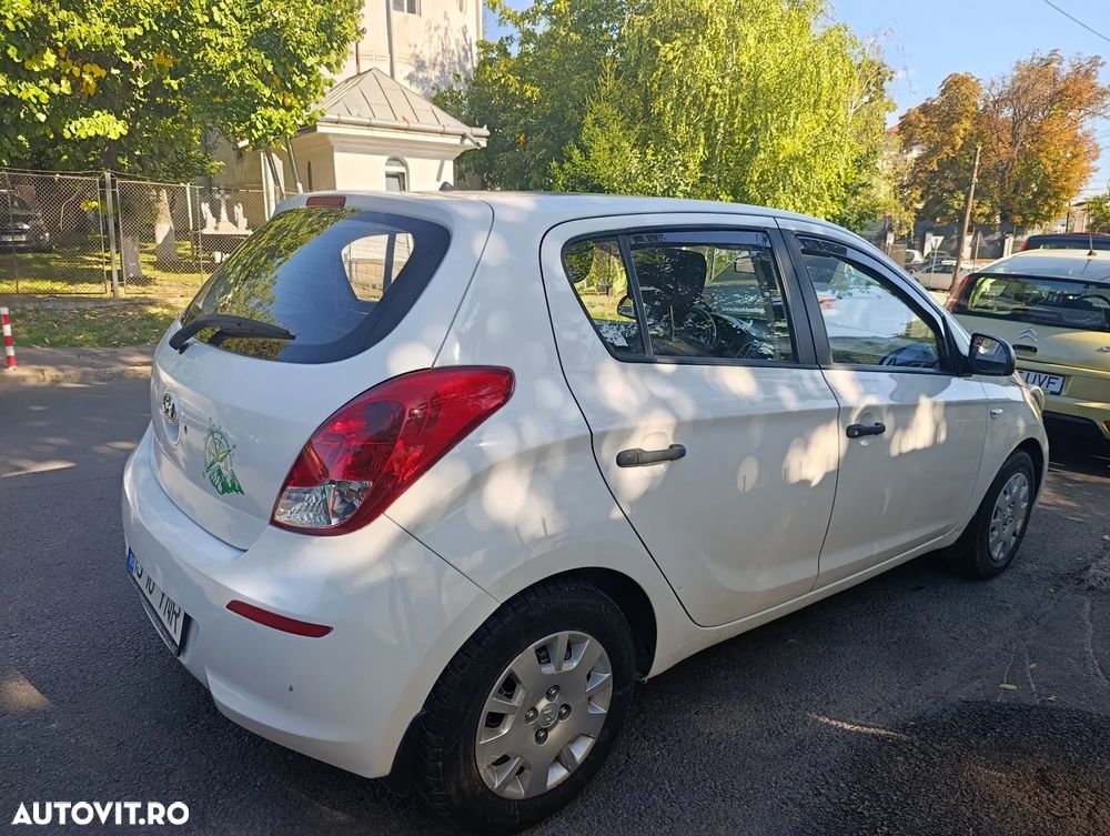 Hyundai i20 1.1 CRDi Comfort - 2