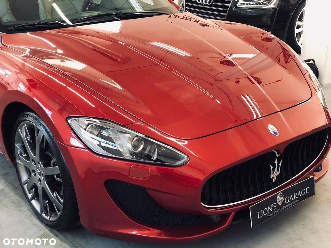 Maserati GranTurismo S Automat - 8