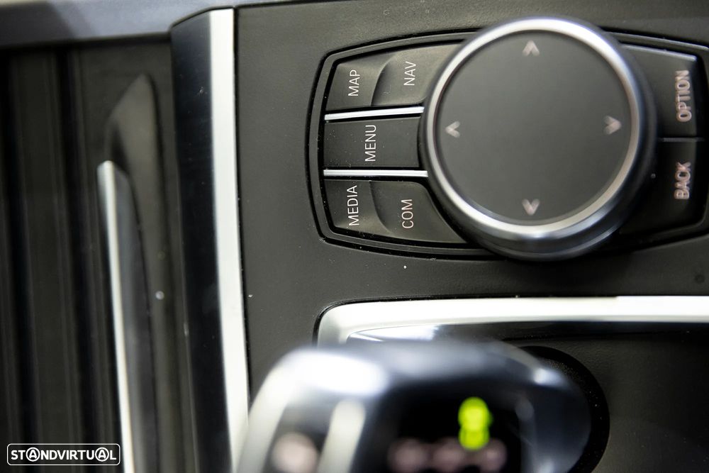 BMW X5 25 d sDrive Comfort 7L - 39