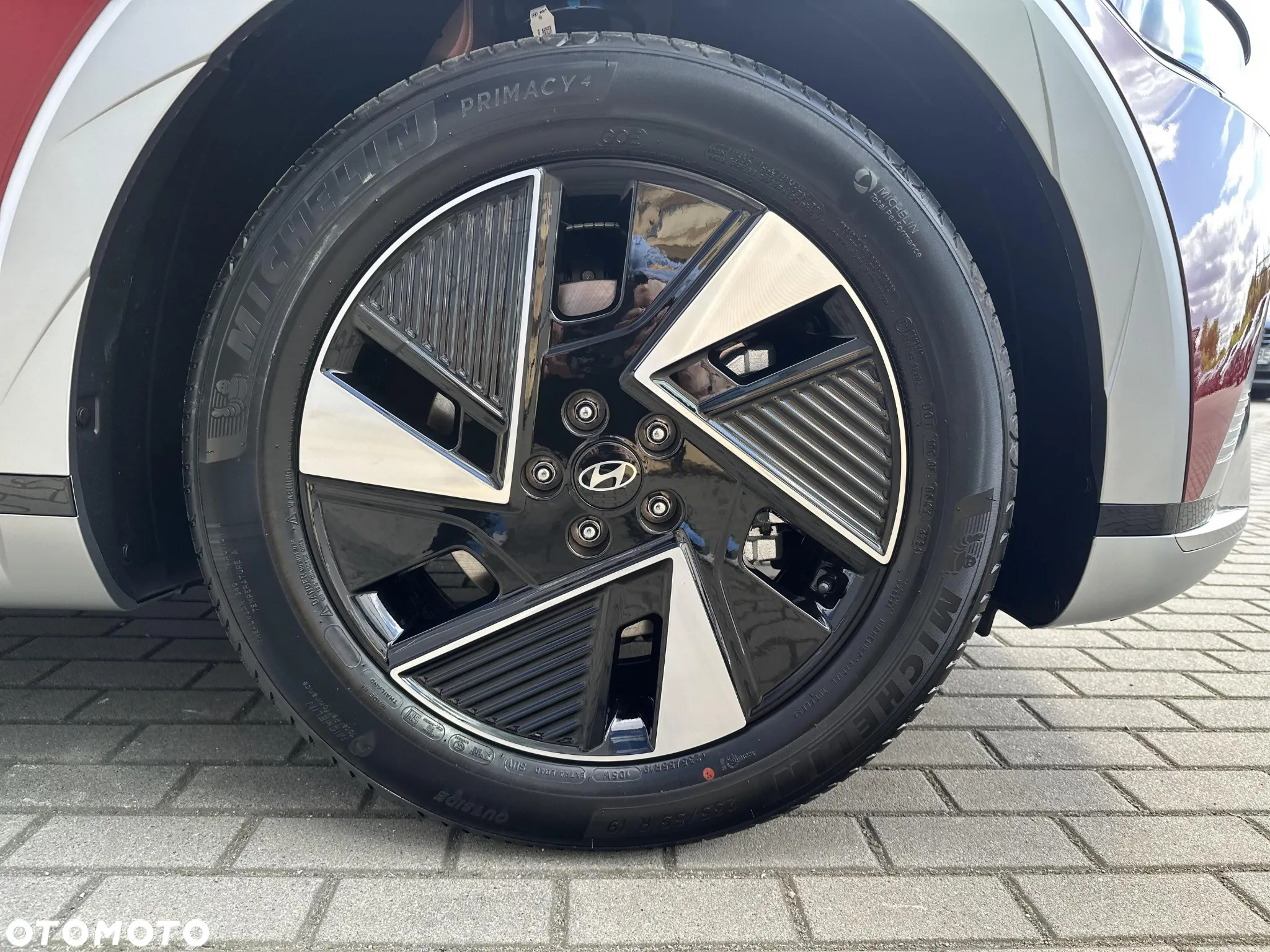 Hyundai IONIQ - 18