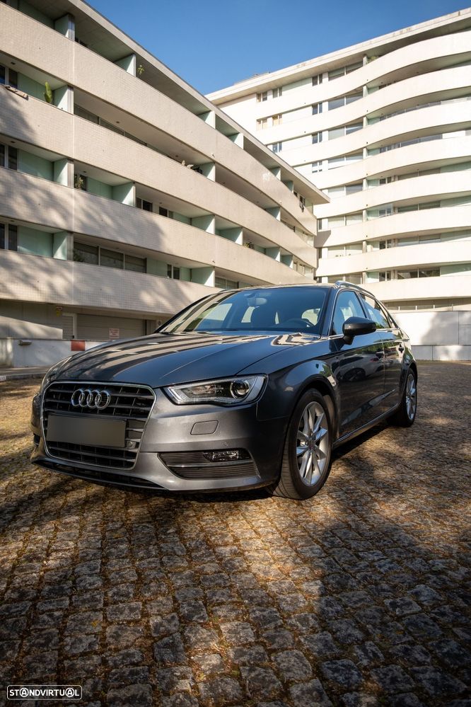 Audi A3 Sportback 2.0 TDI Advance - 4