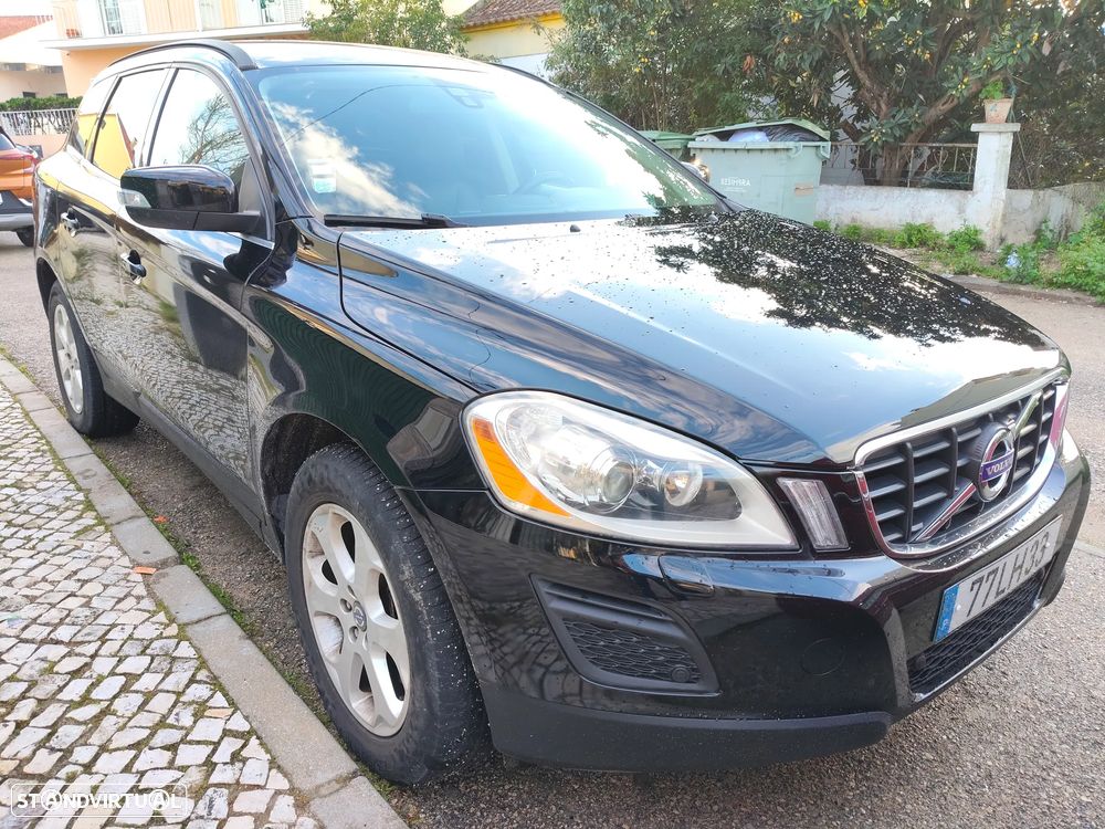 Volvo XC 60 2.0 D4 Momentum Start/Stop - 3