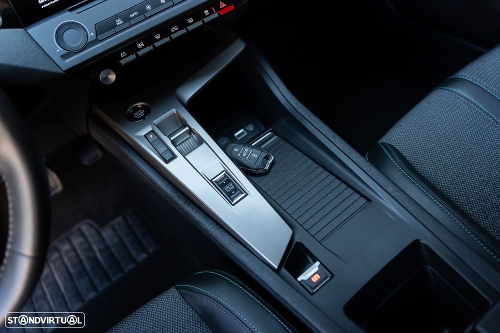 Peugeot 308 BlueHDi 130 EAT8 Allure Pack - 23