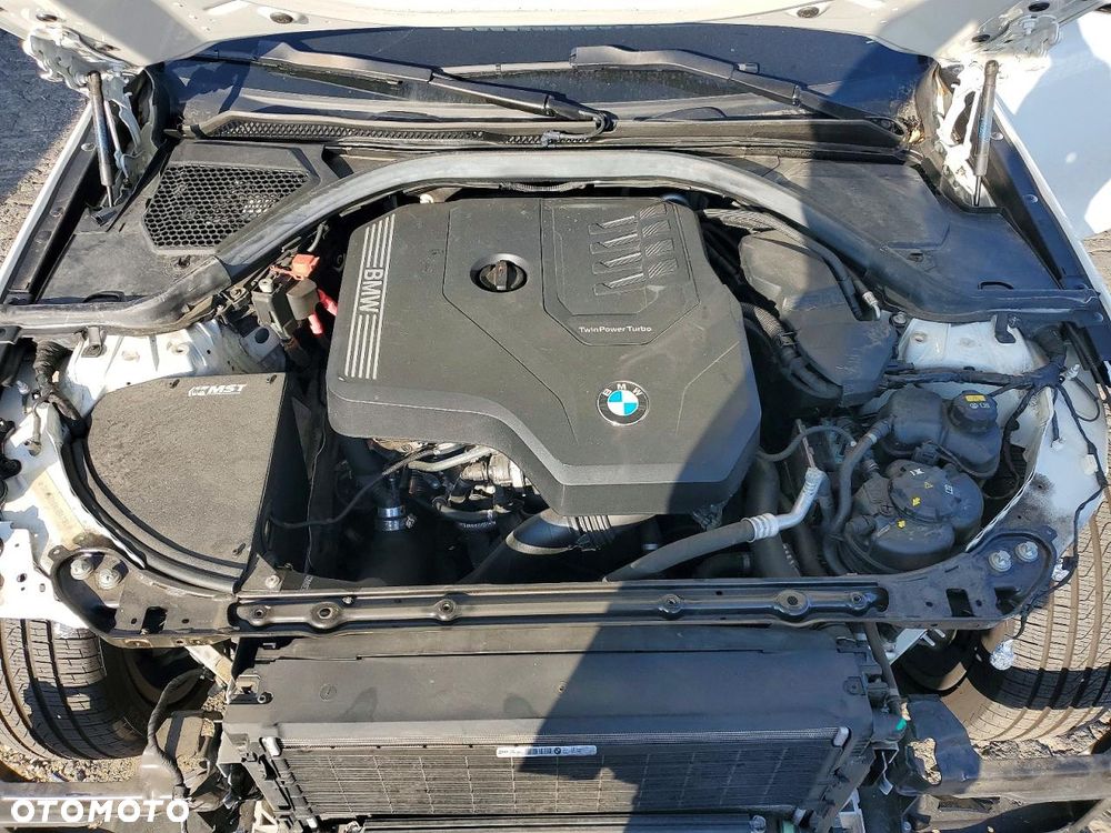 BMW Seria 3 330i Luxury Line - 10